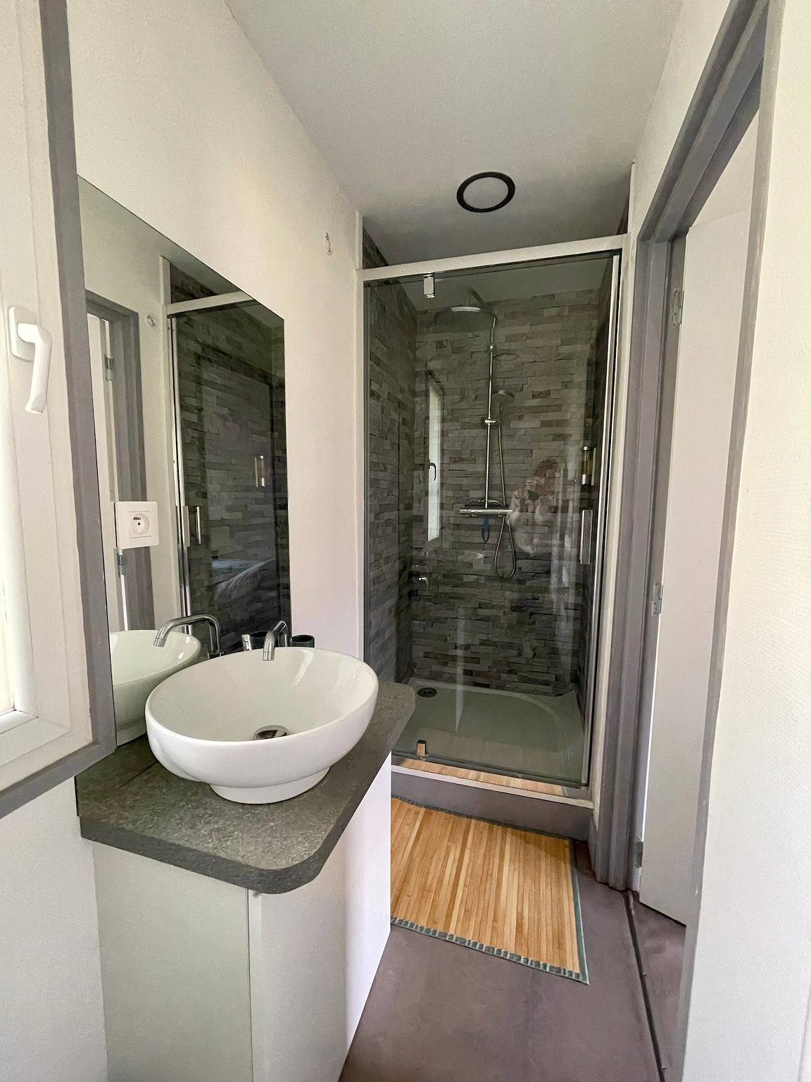 Chambres d’hôtes « La Simple » pour 2 personne avec piscine et au calme in Valojoulx, Périgord Noir