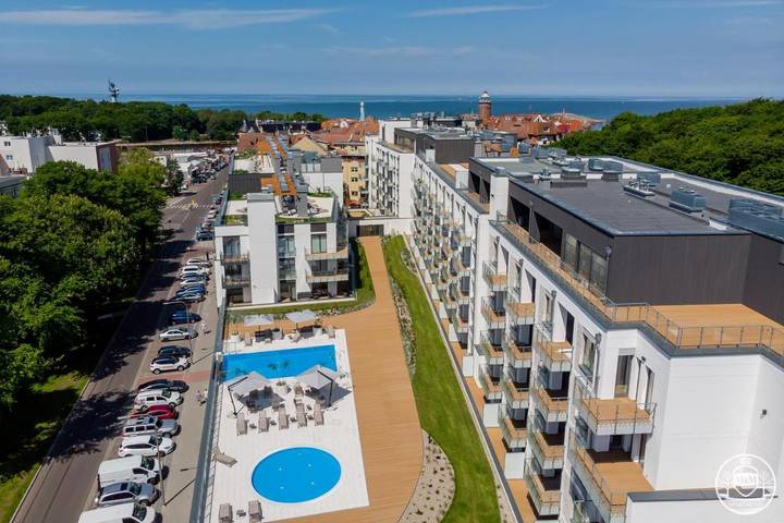 Ośrodek wypoczynkowy dla 4 osób, z Balkon i Jacuzzi oraz Taras i Ogród w Kołobrzeg