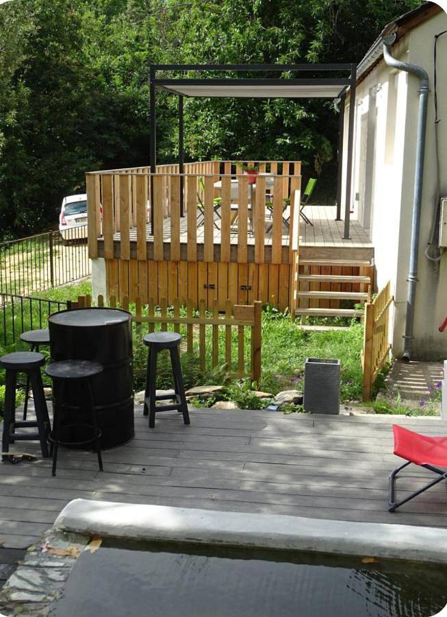 Location de vacances pour 6 personnes, avec vue ainsi que sauna et balcon à Gabriac - 4