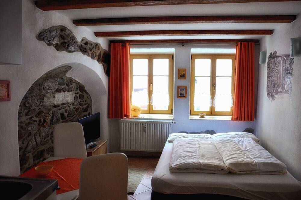 Ganze Wohnung, Neisse - Altstadthaus/Ferienwohnungen Görlitz in Görlitz, Oberlausitz-Niederschlesien