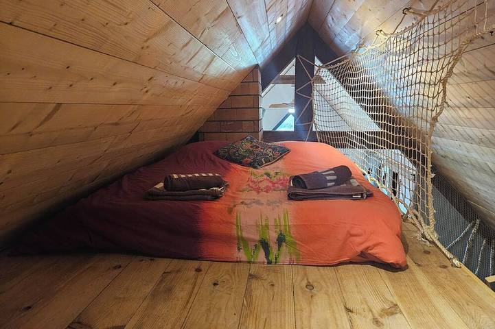 Location de vacances pour 8 personnes, avec jacuzzi ainsi que jardin et terrasse à Lestelle-Bétharram - 2