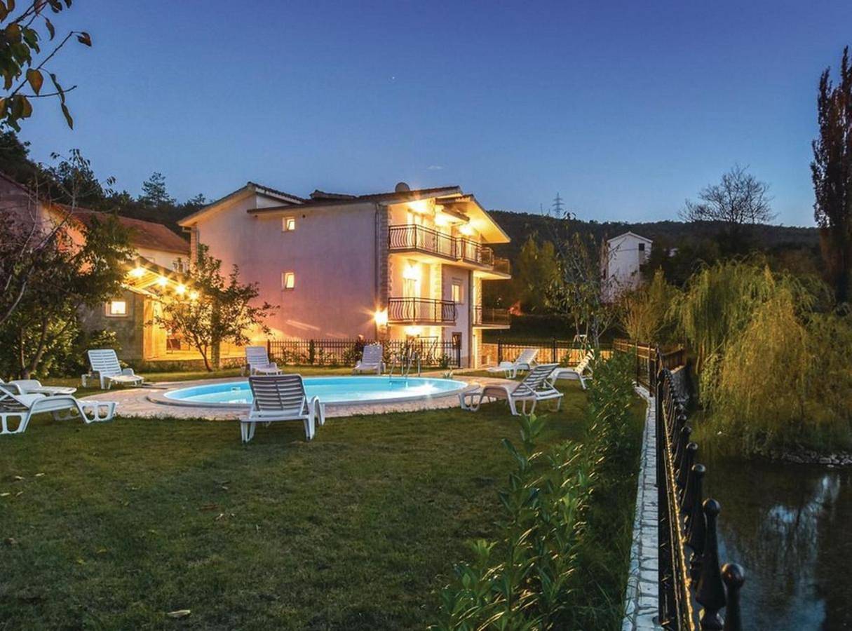 Villa in Grab (Dalmatien), Dalmatinisches Zagora