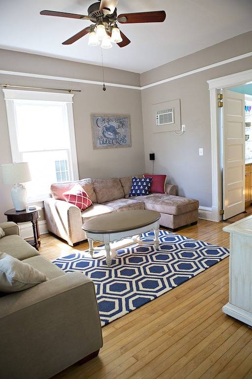 Vacation rental for 11 people, with terrace in Cape Charles