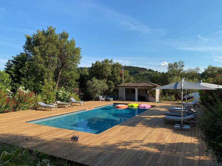 Chambre d’hôte pour 2 personnes, avec jardin et piscine