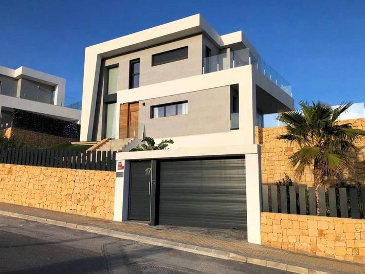 Villa voor 8 personen, met zwembad en tuin in Finestrat