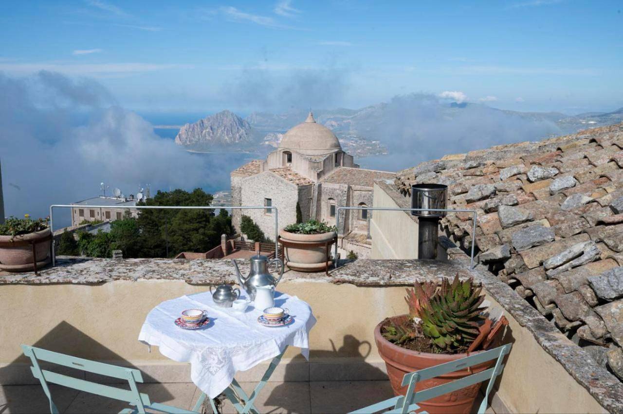 Double Room with Private Bathroom in Erice, Province de Trapani