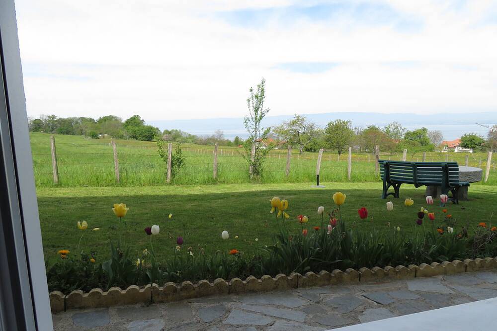 Appartement entier, La tranquillité à proximité du lac et des montagnes in Maxilly-sur-Léman, Région de Thonon-les-Bains