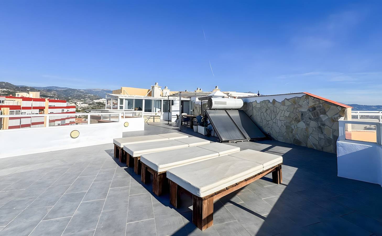 Appartement entier, Appartement 'Atico Carabela By Immo Stoop', vue mer et montagne à Torrox Costa in Torrox Costa, Torrox