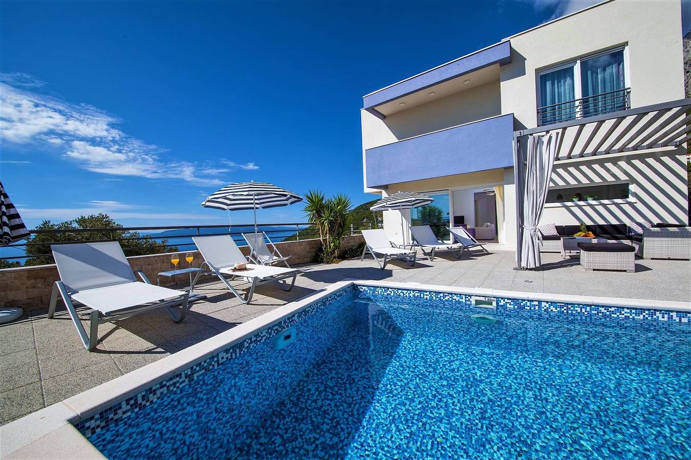 Villa Red mit Pool, Meerblick in Veliko Brdo, Makarska