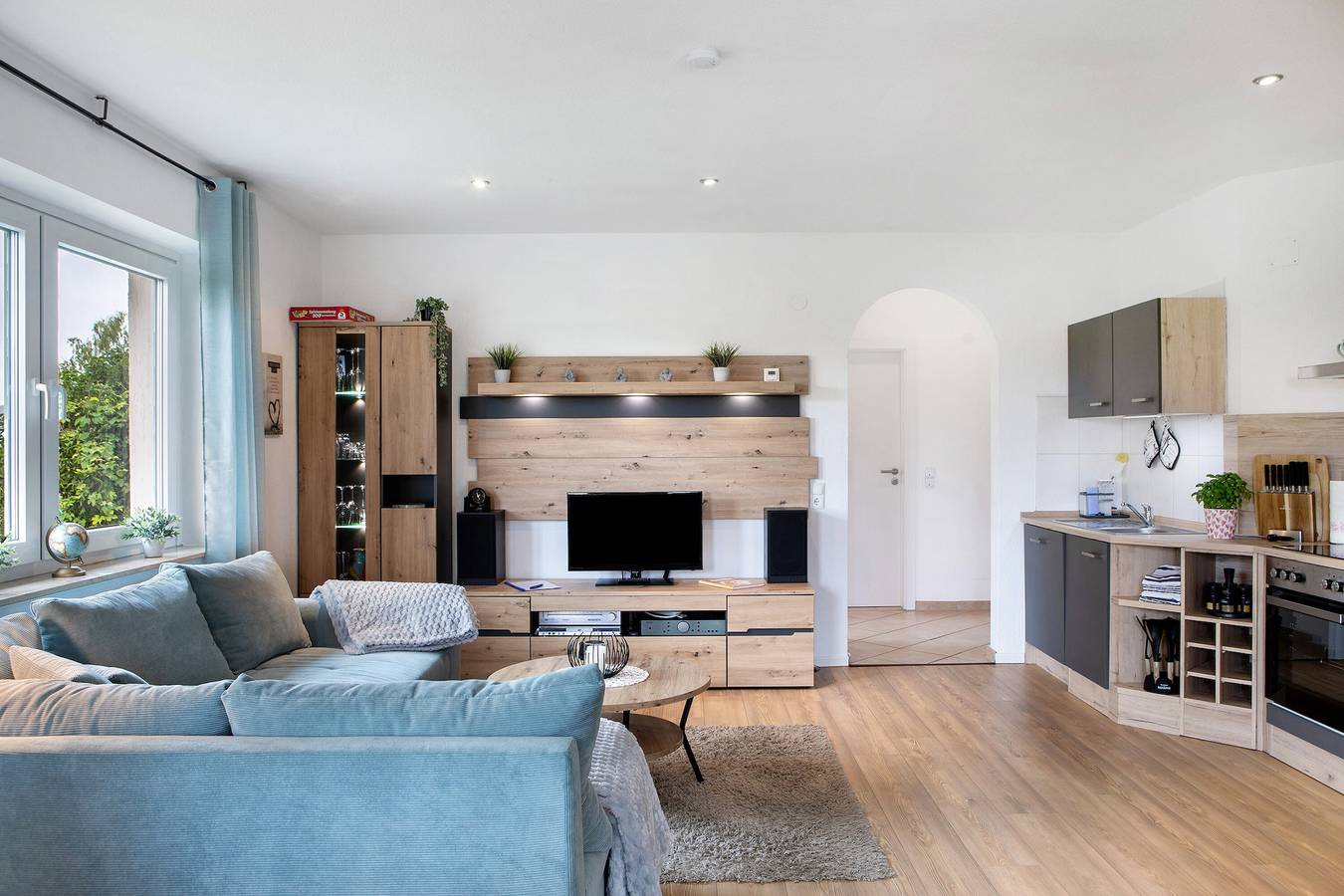 Ganze Wohnung, Ferienwohnung 'Glücksmomente' mit Balkon und Wlan in Habichtswald, Hessisches Bergland