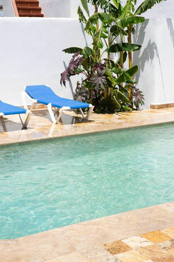 Casa de huéspuedes para 2 personas, con vistas y piscina además de jardín y terraza en Cabo Trafalgar