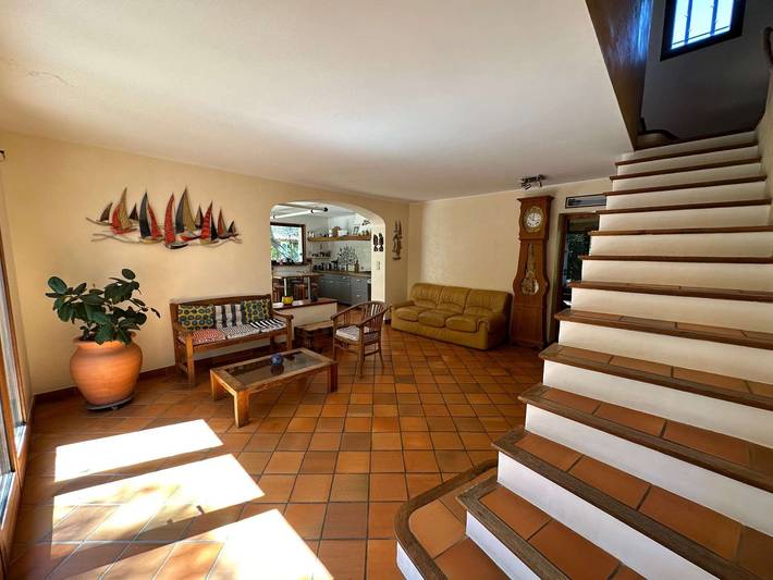 Villa pour 8 personnes, avec piscine et jardin, adapté aux familles à La Seyne-sur-Mer - 4