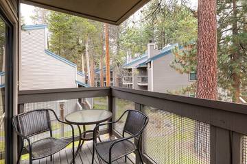 Vacation Home for 8 Guests in Bijou, South Lake Tahoe, Picture 2