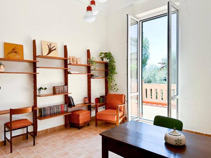Appartamento per 8 persone, con Balcone e Terrazza nonché Giardino e Panorama a Sferracavallo