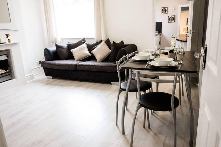 Casa de vacaciones para 9 personas con jardín in Stoke-on-Trent, Midlands