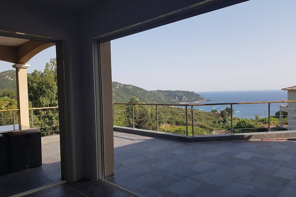 Promo Giugno e Luglio: magnifica nuova villa di lusso tra macchia mediterranea e mare in Coti-Chiavari, Ajaccio e dintorni