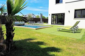 Gîte pour 8 personnes, avec jacuzzi ainsi que jardin et terrasse dans Plage Kerambigorn