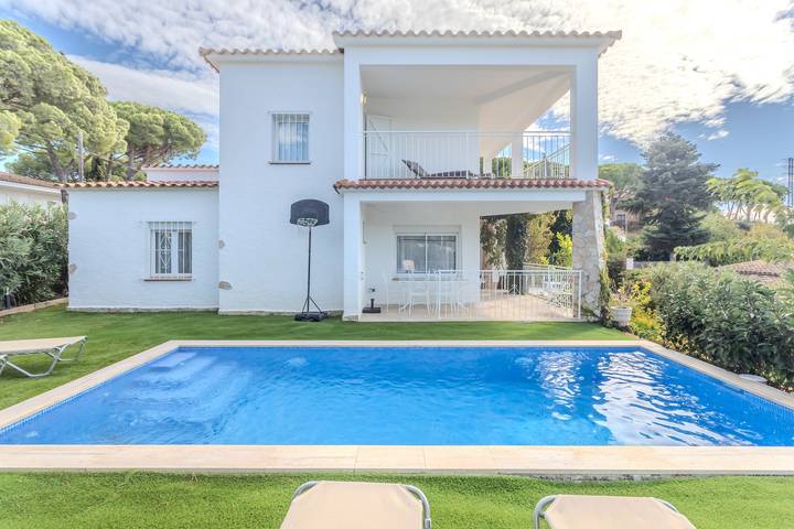 Villa voor 6 personen, met Balkon en Tuin in Platja d'Aro