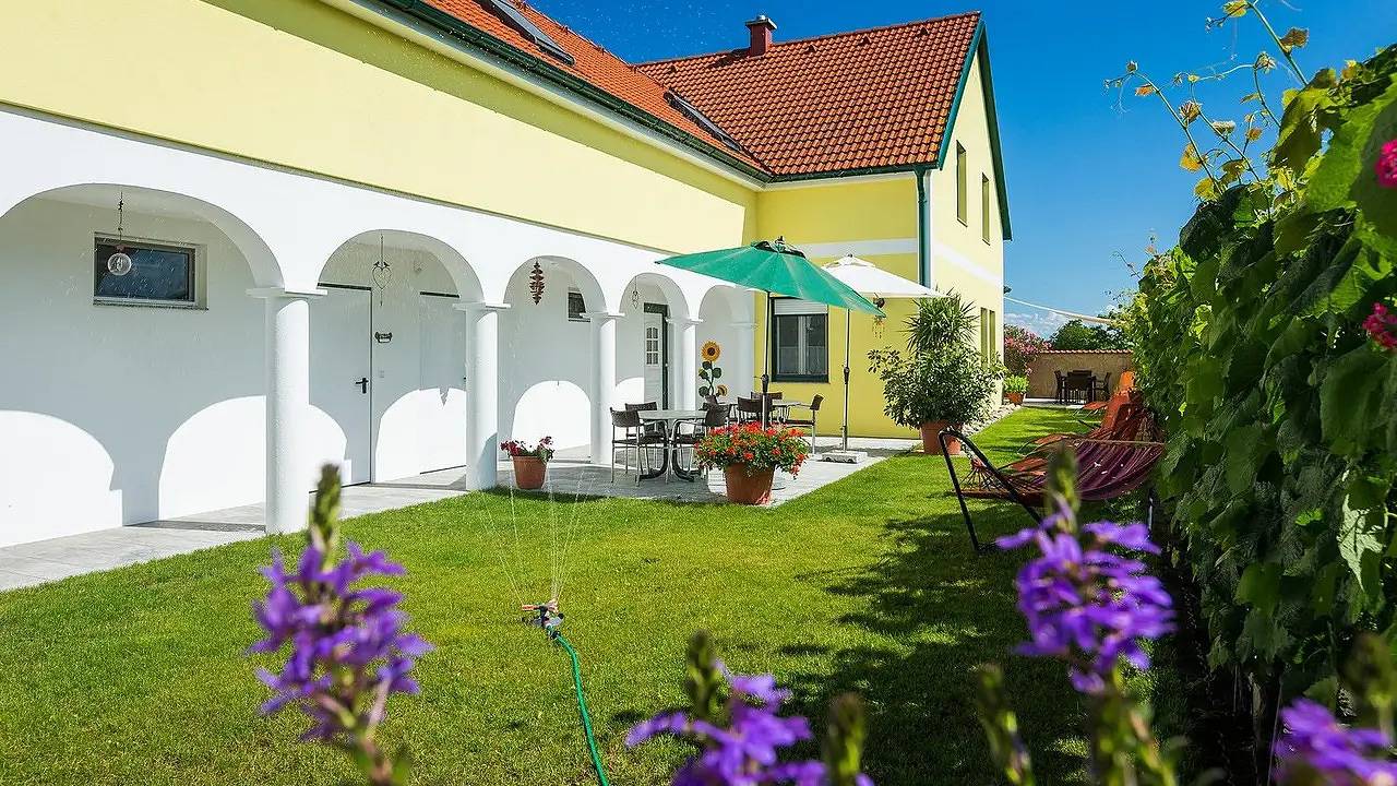 Ganze Ferienwohnung, Ferienwohnung für 2 Personen (72 m²) in Mörbisch am See in Mörbisch am See, Leithaberg