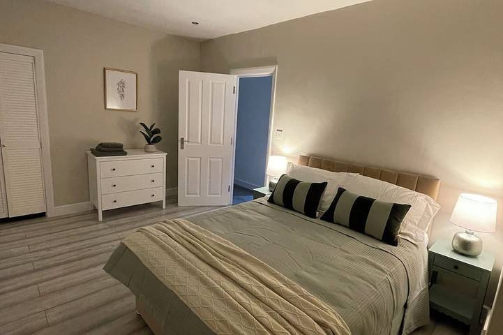 Luxury 3 bed house 10mins walk from Dartford town centre, fully refurbished in Dartford, Kent