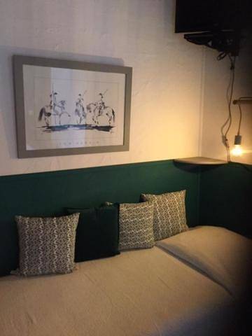 Hôtel pour 2 personnes, avec terrasse et jardin dans Port Gardian - 2