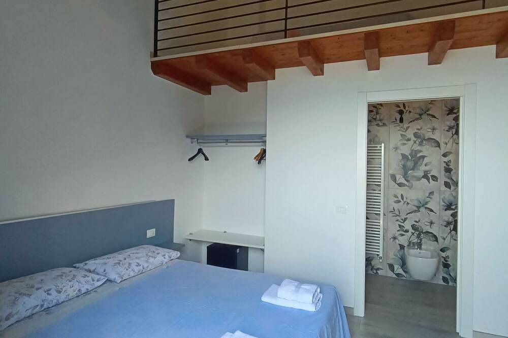 Ganze Wohnung, Zimmer „Iseo“. in Marone, Gemeinde Marone