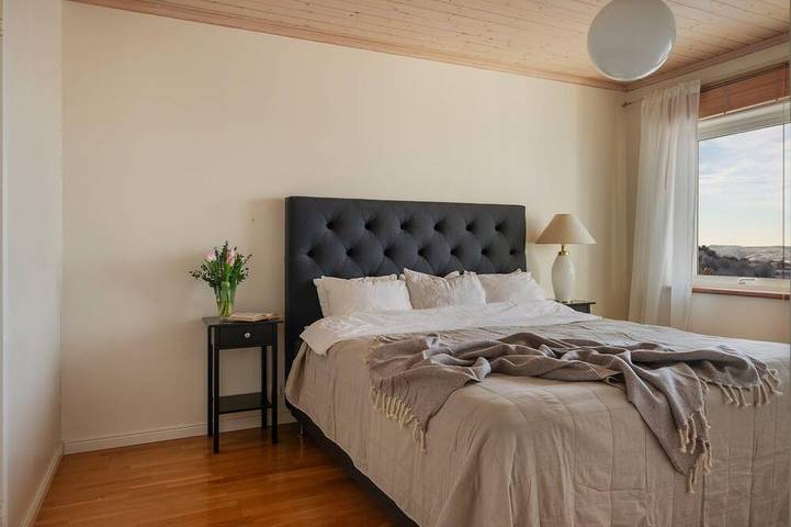 1. Huset H - Drei Schlafzimmer Villa, Schläft 6 in Fjällbacka, Norra Västkusten
