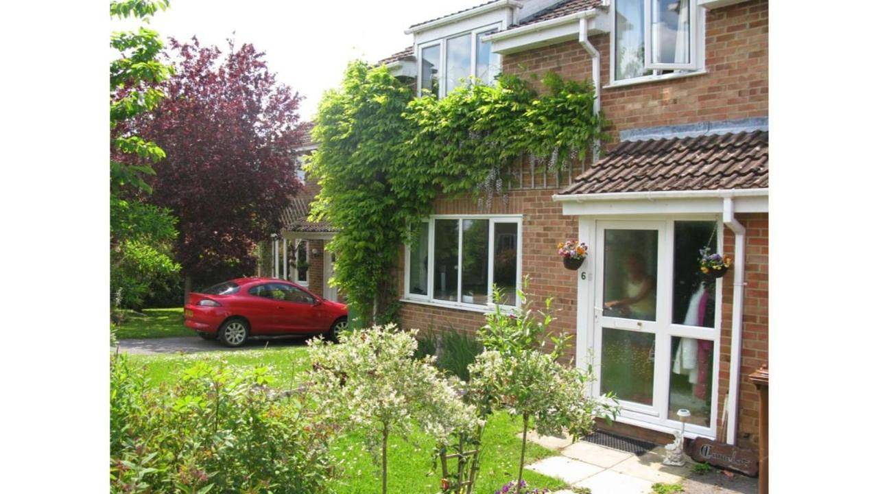 Standard Double Room with Shared Bathroom in Glastonbury, Somerset