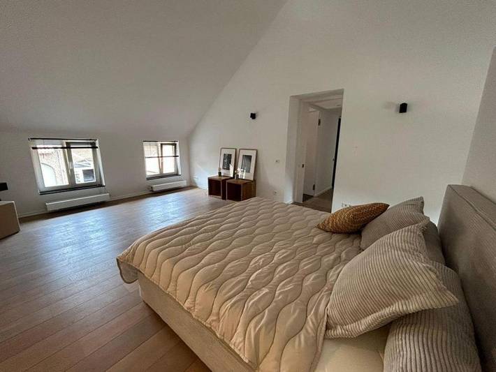 Location de vacances pour 6 personnes, avec vue ainsi que jardin et piscine à Maasmechelen