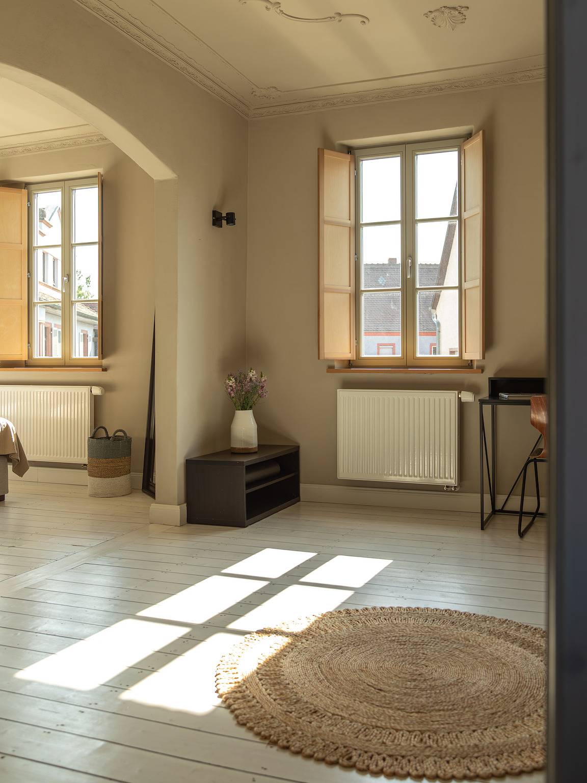 Hel lägenhet, Apartment 'Eckhaus -  Kamin' with Shared Terrace and Wi-Fi in Großostheim, Franconian Wine Country