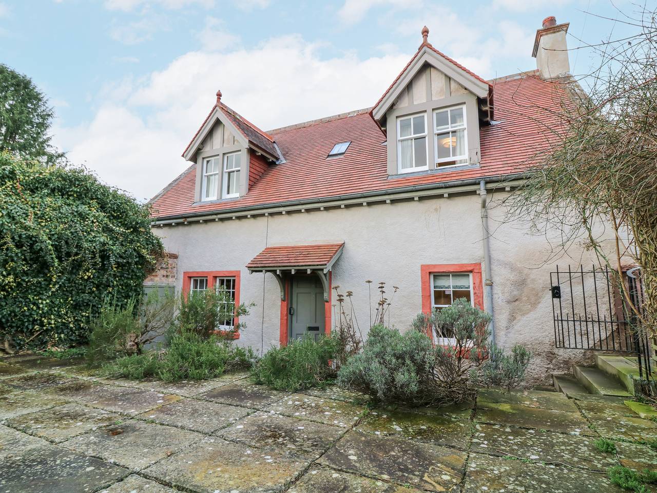 Harmony Cottage - Harmony Gardens in Melrose, Scottish Borders