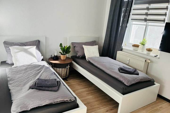 Ganze Wohnung, Bezaubernde Fewo 68qm 2Schla-Zi.,5Pers.,Vollausstattung in Plauen, Chemnitz und Umgebung