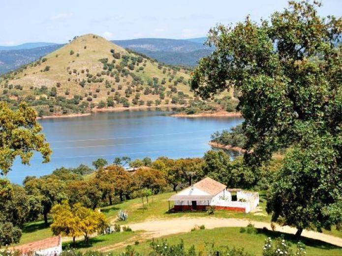 Two-Bedroom House in Zufre, Sierra de Aracena y Picos de Aroche