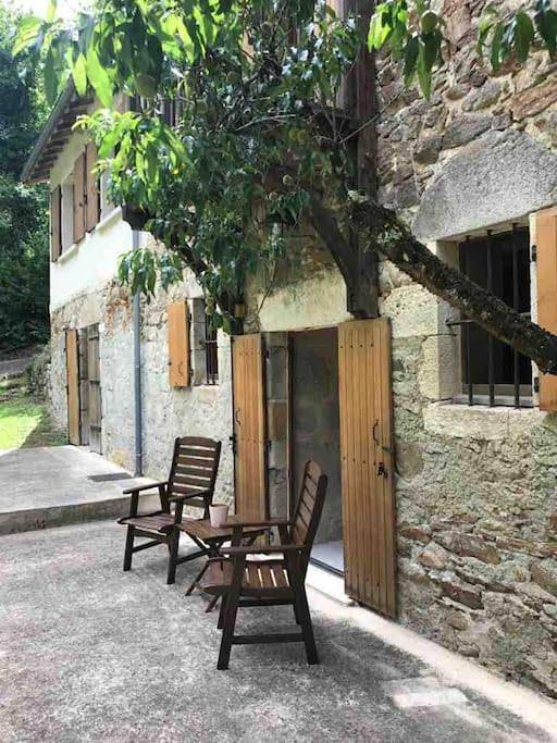 Location de vacances pour 6 personnes, avec jardin ainsi que vue sur le lac et vue à Saint-Martin-de-Fressengeas - 4