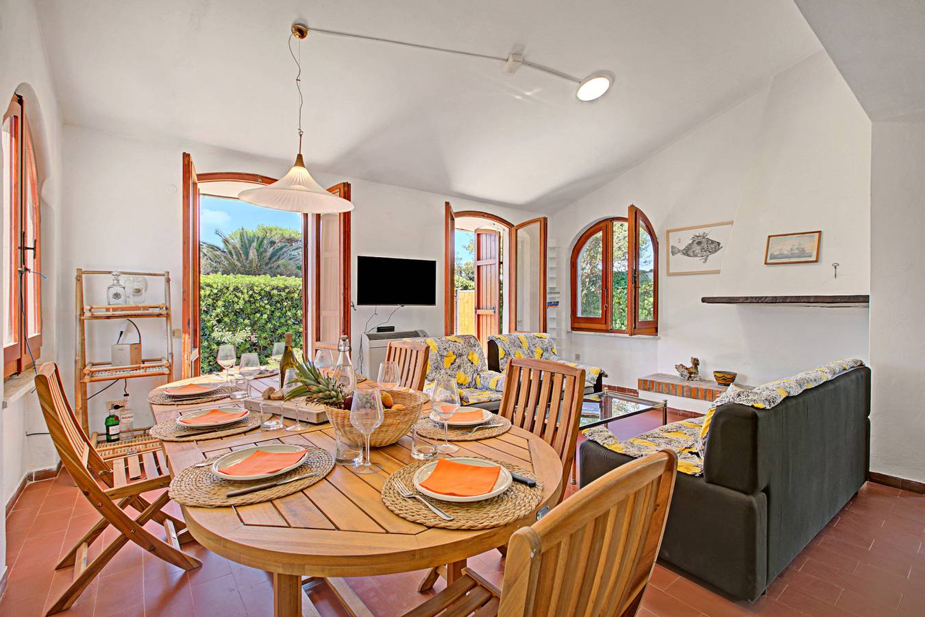 Villa Janela Escape & Retreat, 30m from the Beach in Orbetello, Grosseto Provinz