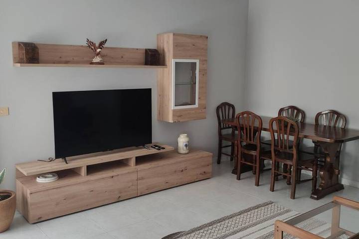 Apartamento para 8 personas, con Balcón y Vistas en Meaño
