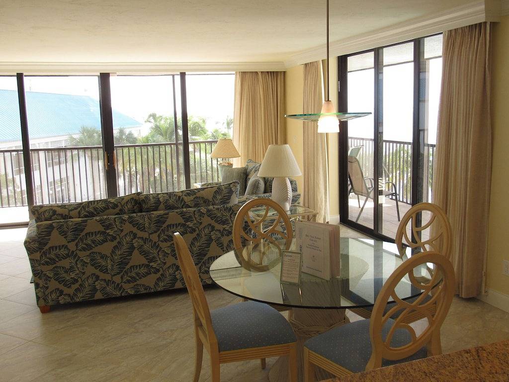 Ganze Wohnung, Atemberaubende Ecke Condo-Sanibel Harbor Unit 431 in Punta Rassa, Southwest Florida