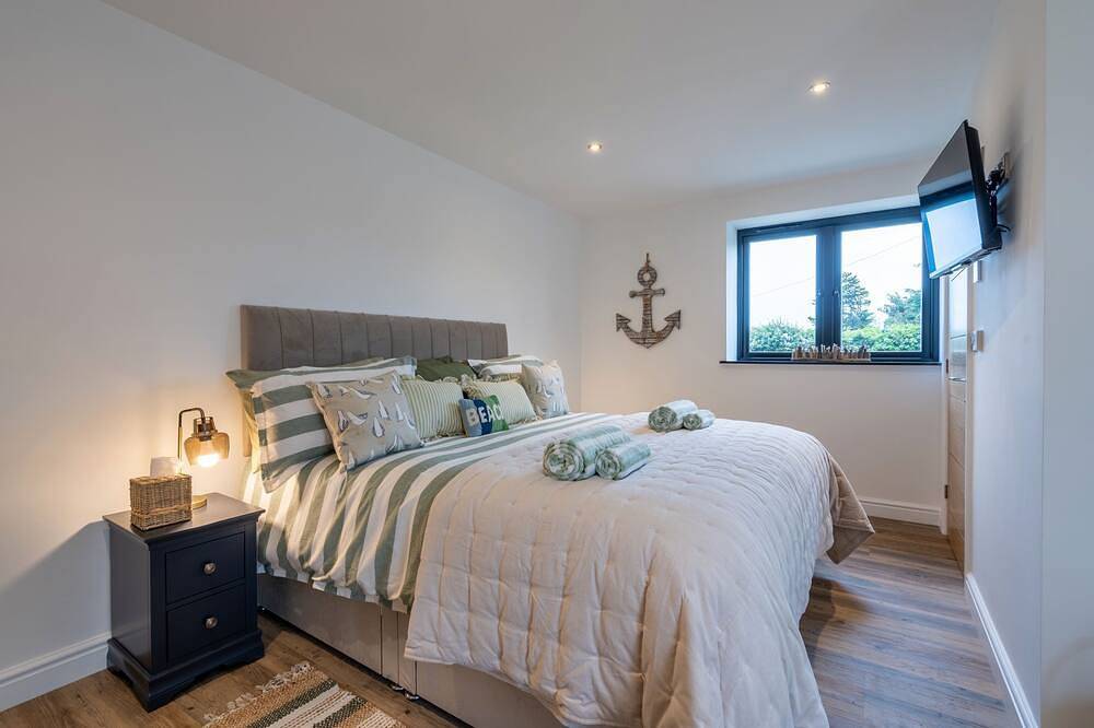 Luxury Barn, Hot Tub, Dog Friendly in Happisburgh, Norfolk