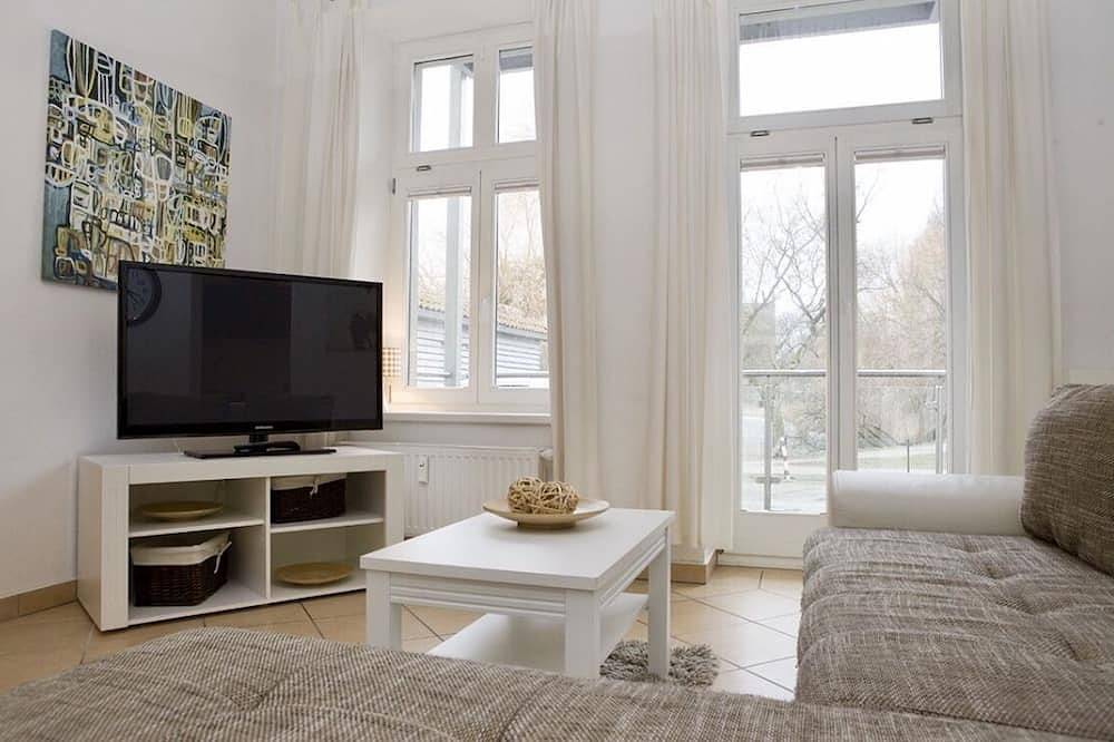 Ganze Wohnung, Ferienwohnung im Erdgeschoss - Villa Teichblick in Ozeaneum Stralsund, Stralsund