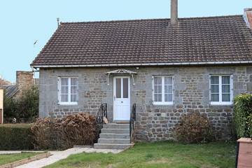 Gîte pour 6 personnes, avec jardin et terrasse, animaux acceptés à Bréel