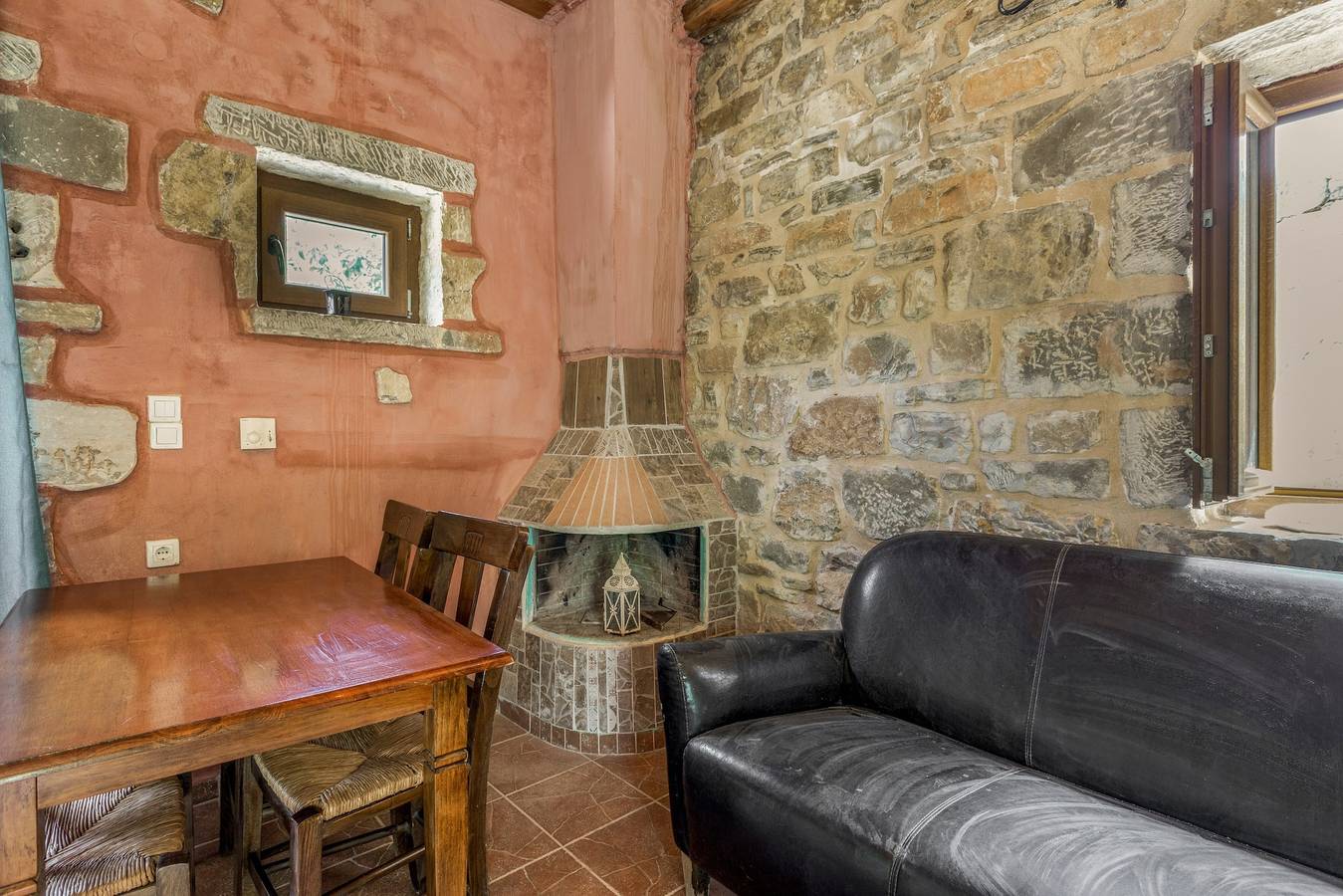 Finca 'Akros Oreon Ferienwohnung Voliares' mit Bergblick, privater Terrasse und Wlan in Iraklio-Heraklion und Umgebung