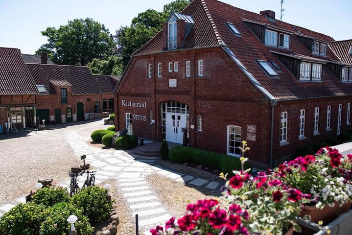 Hotel für 2 Personen, mit Terrasse und Garten sowie Pool und Sauna in Lüneburg und Umgebung