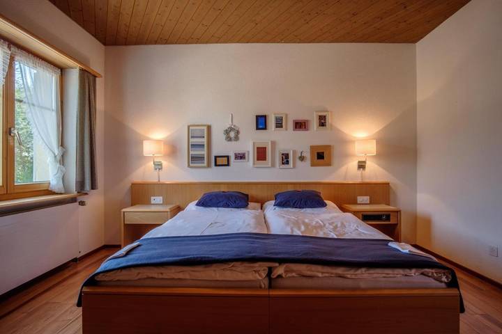 Camping pour 4 personnes, avec terrasse et piscine, animaux acceptés en Suisse - 3