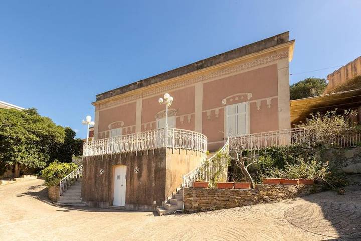 Villa per 6 persone, con giardino e panorama nonché balcone a Marsala