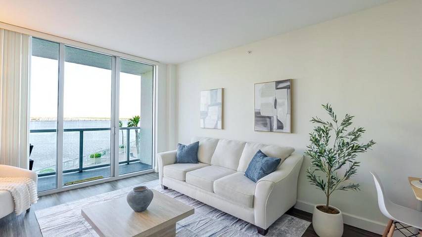 Apartamento de vacaciones para 6 personas, con piscina además de terraza y jacuzzi, Se admiten mascotas - 1