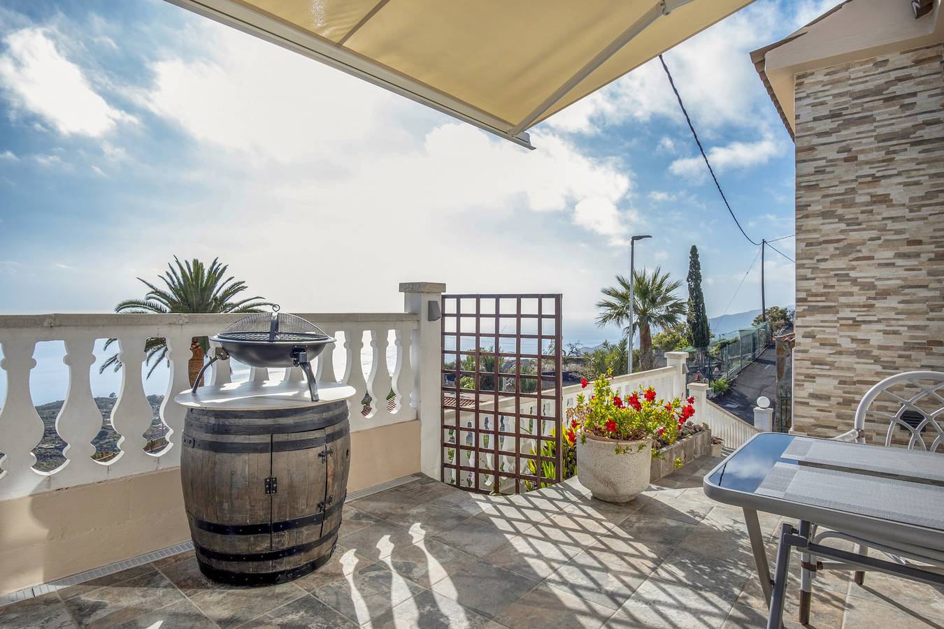 Ferienhaus 'Las Golondrinas - B' mit Meerblick, privater Terrasse und Wlan in Jedey, Los Llanos de Aridane