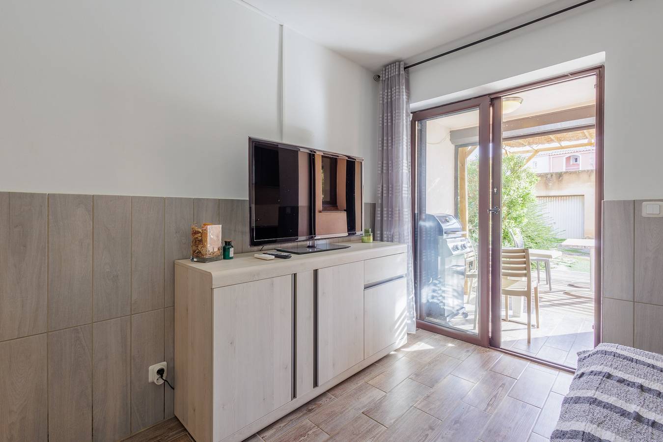 Appartement entier, Le Petit Paradis - Studio, plage à proximité in Aregno, Région de Calvi