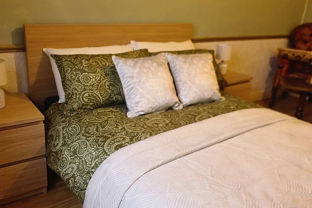 7 bedroom Guesthouse in County Kildare