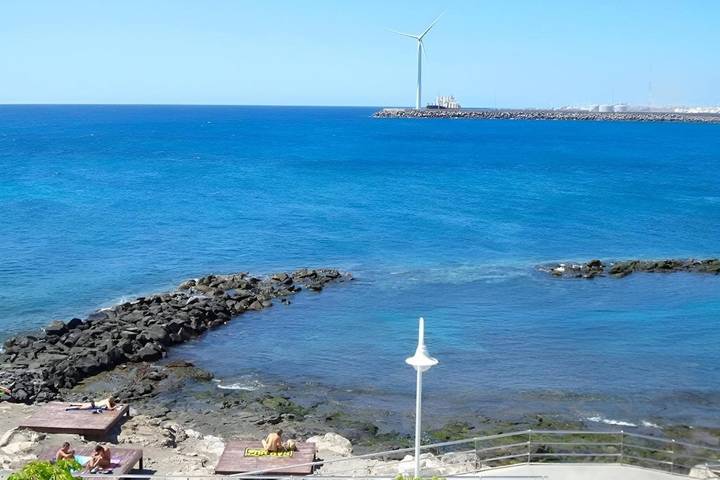 Apartamento para 5 personas, con balcón en Arinaga