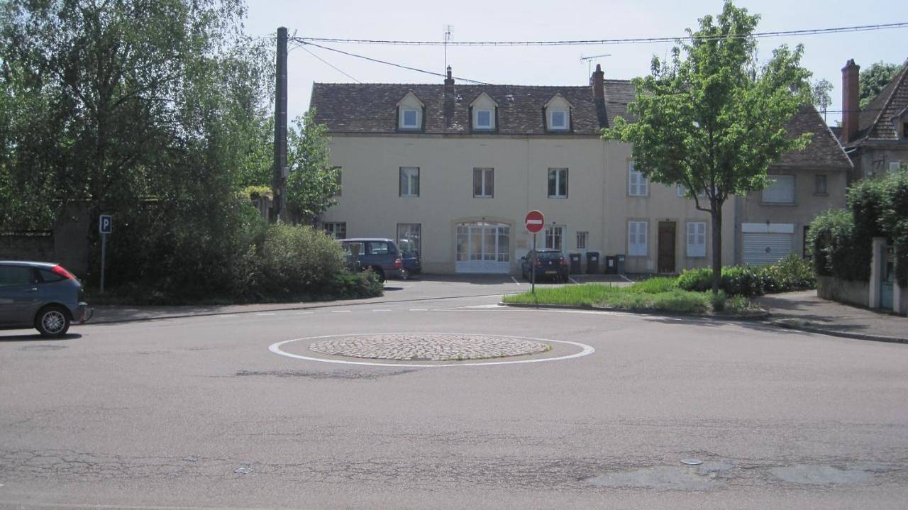 Appartement de vacances entier, Quadruple Room with Shared Bathroom in Paray-le-Monial, Région de Charolles